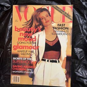 Vogue July 1991 Nikki Taylor Helena Christensen vintage fashion magazine
